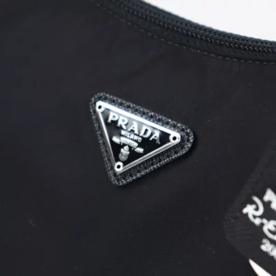 WIN Re-Nylon Prada Re-Edition 2000 mini-bag - Image 4